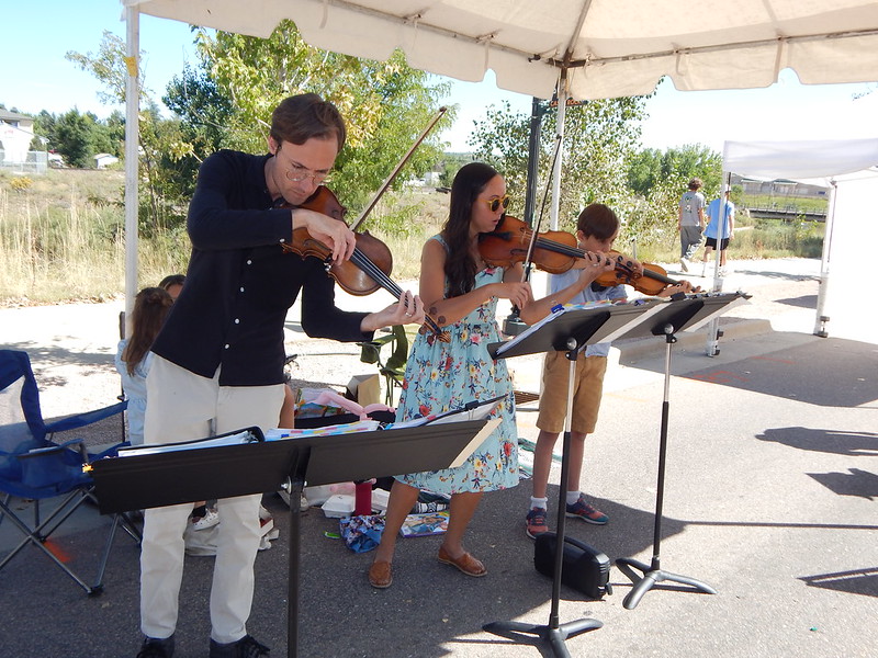 ArtFest violin musicians